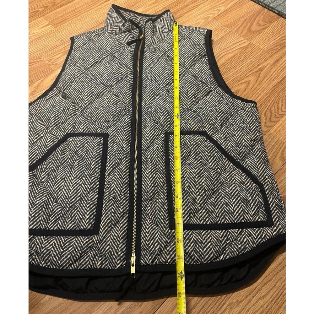 J.Crew Printed Puffer Vest Size Large - Picture 5 of 7